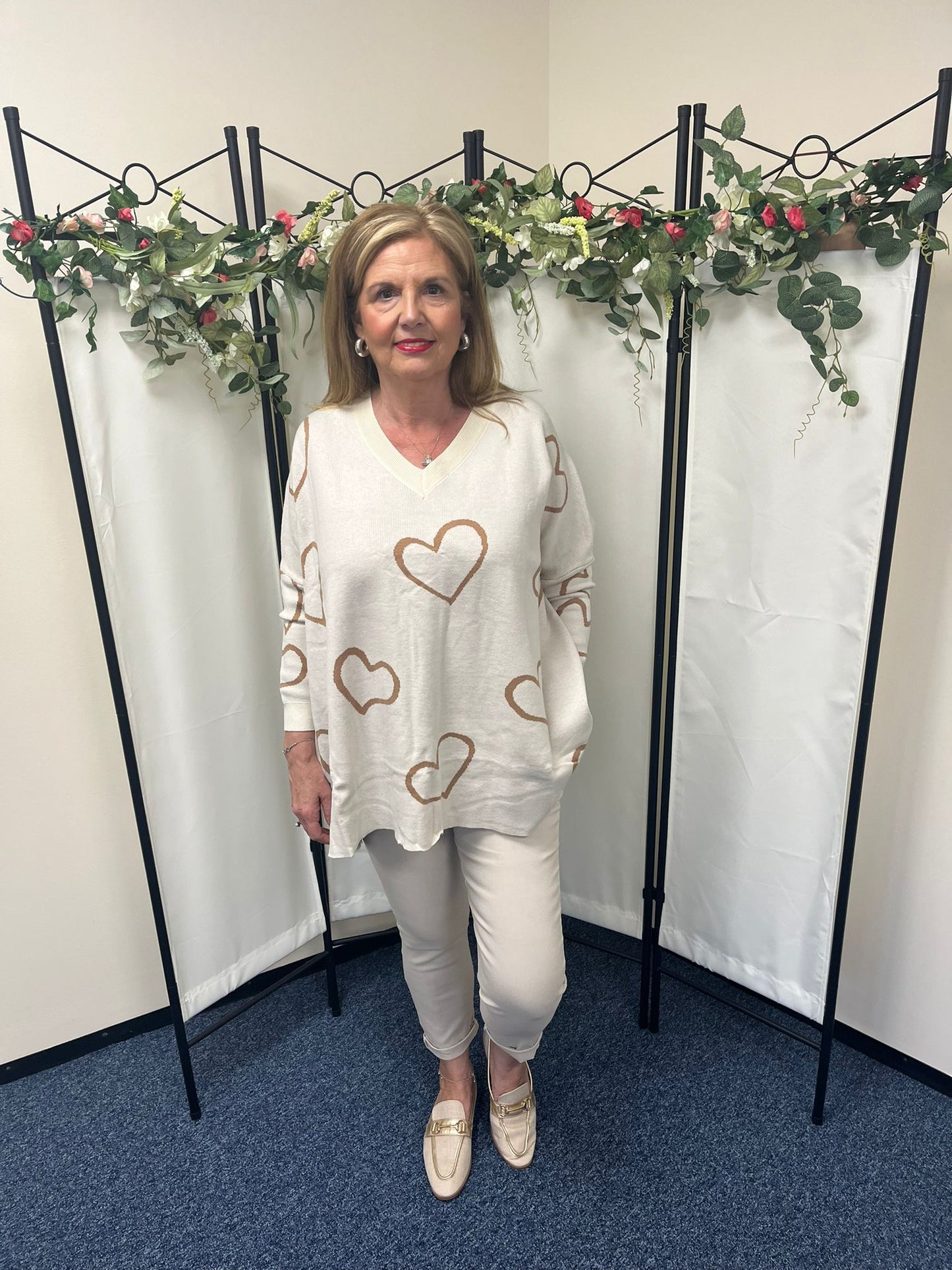 Oversized v neck jumper with hearts