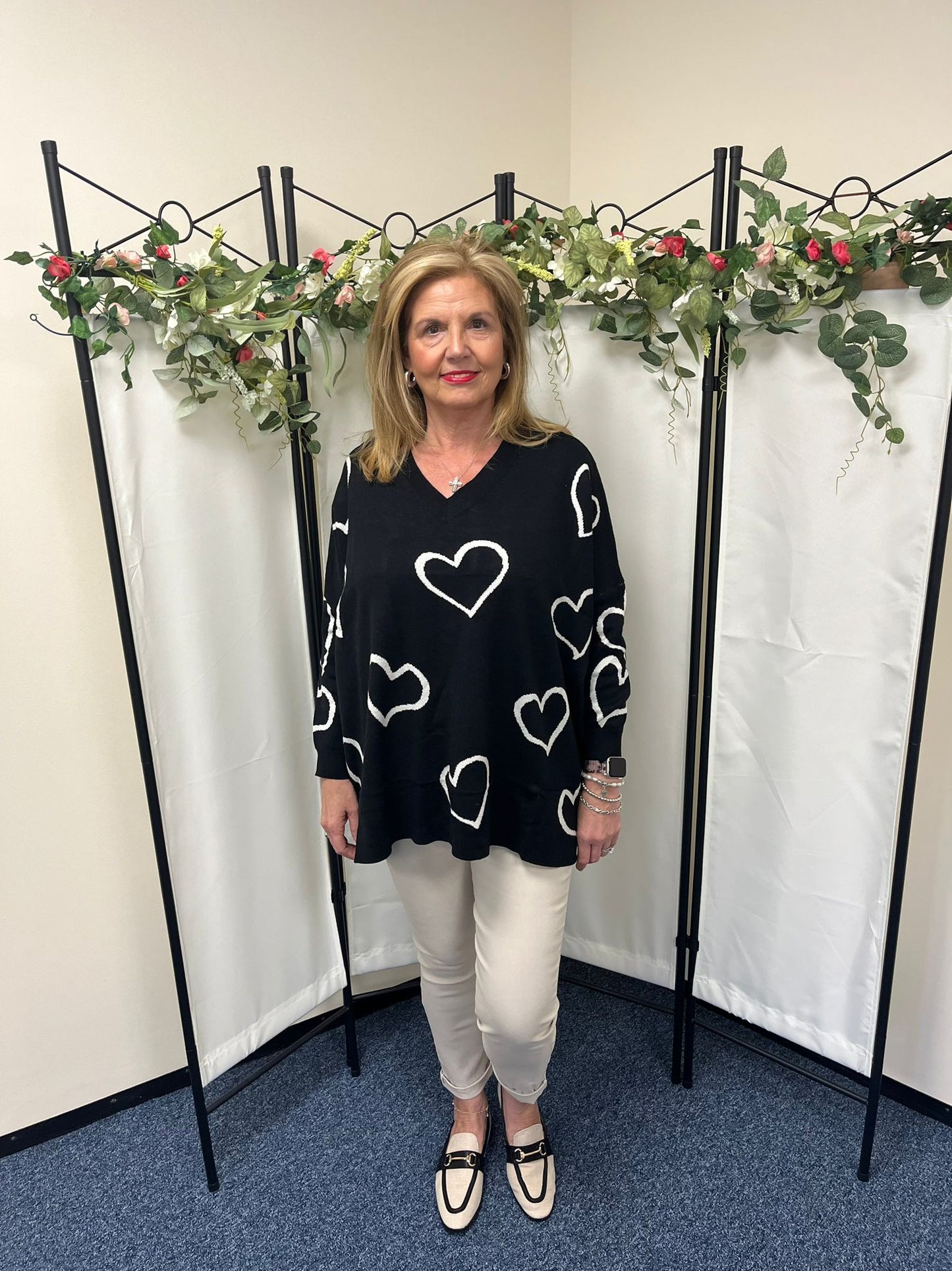 Oversized v neck jumper with hearts